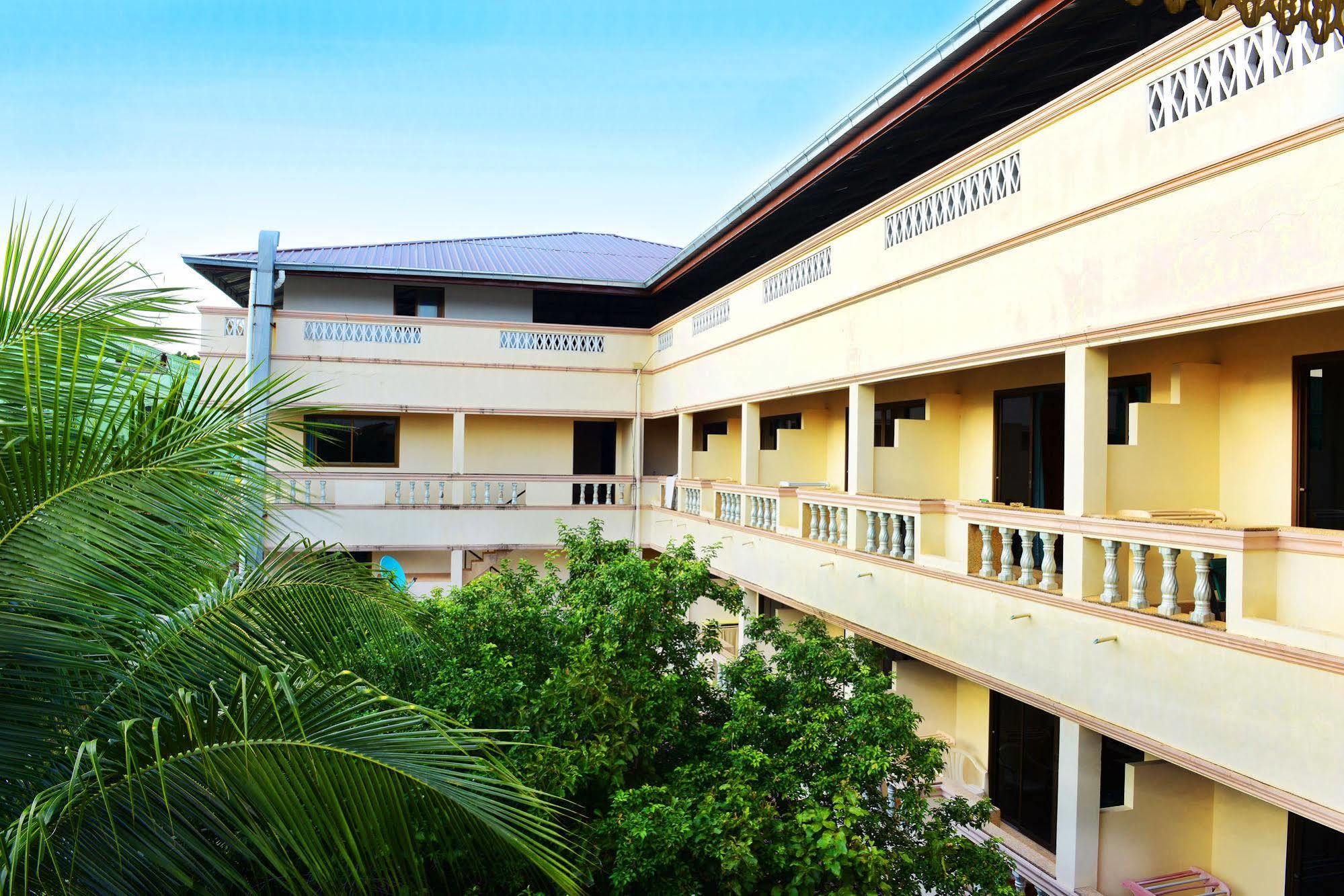 Coconut Grove Hotel Samui Chaweng  Exterior photo